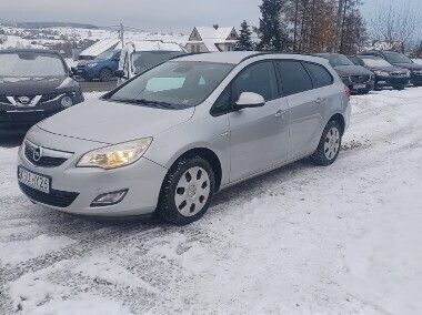 Srebrny Używany 2011 Opel Astra Kombi | 19 900 zł (Drogi) - Obraz 1/4