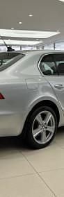 Używany Skoda Superb Comfort 170 KM (125 kW) 2009 Srebrny Sedan/Limuzyna