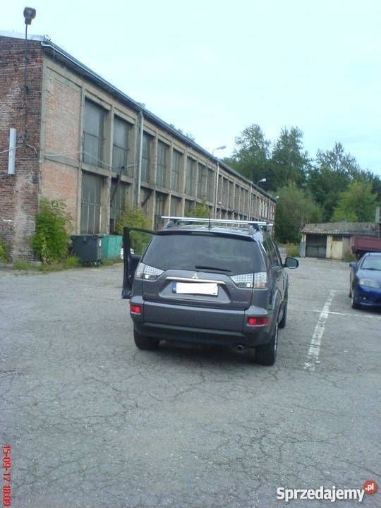 Używany Mitsubishi Outlander Invite 147 KM (108 kW) 2011 Grafitowy SUV