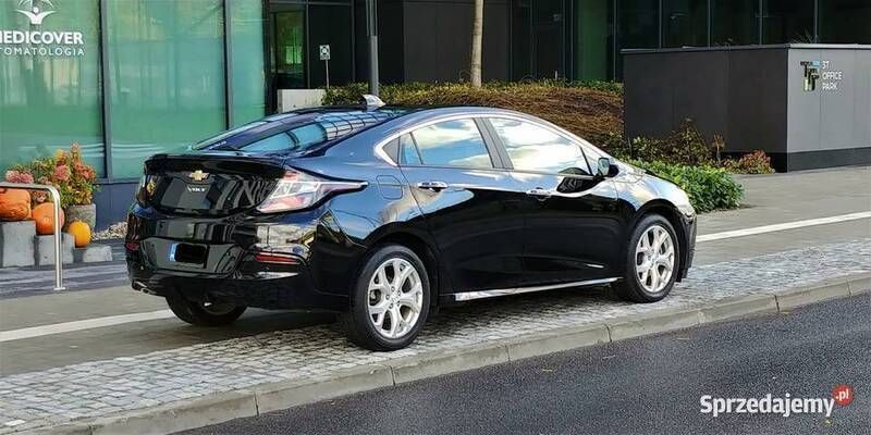 Czarny Używany 2016 Chevrolet Volt Hatchback | 92 000 zł - Obraz 1/4