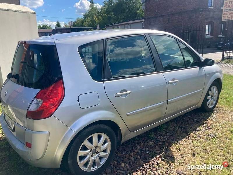 Srebrny Używany 2008 Renault Scénic II Minivan | 2800 zł (Super Cena) - Obraz 1/4