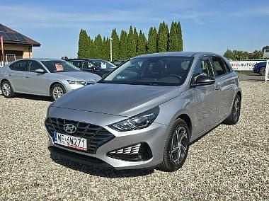 Srebrny Używany 2022 Hyundai i30 Hatchback | 52 900 zł (Dobra cena) - Obraz 1/4