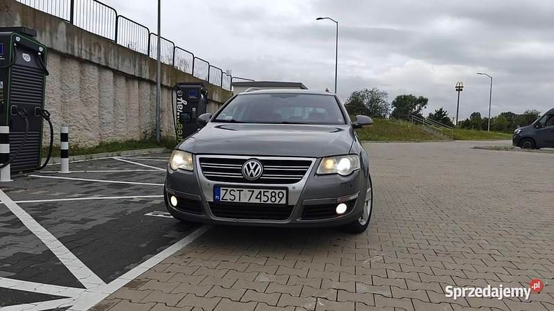 Szary Używany 2006 VW Passat Sportline Kombi | 15 500 zł (Uczciwa cena) - Obraz 1/4