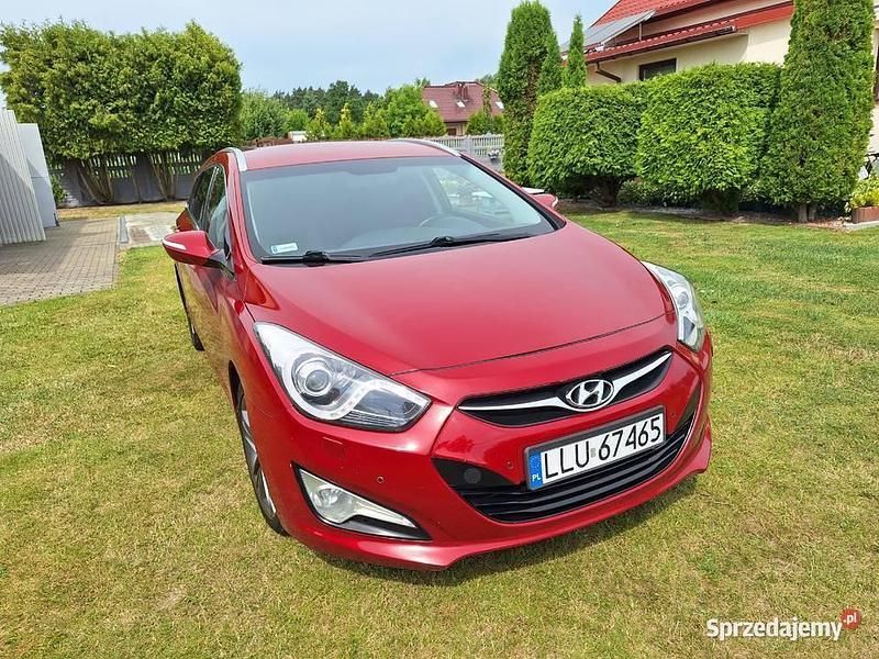 Używany Hyundai i40 2013 Czerwony Kombi