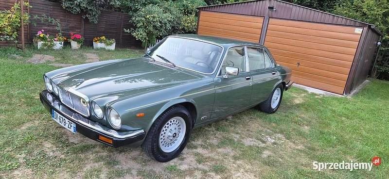 Używany Jaguar XJ6 Sovereign 1984 Zielony Sedan/Limuzyna