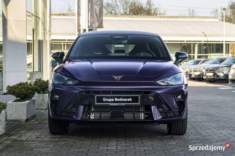 Nowe Cupra Leon 2026 Fioletowy Hatchback