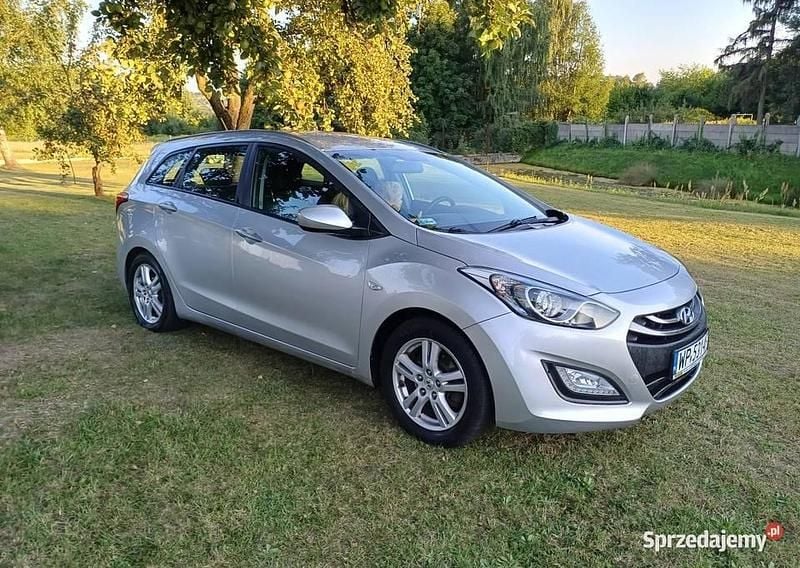 Używany Hyundai i30 Premium 2012 Srebrny Kombi