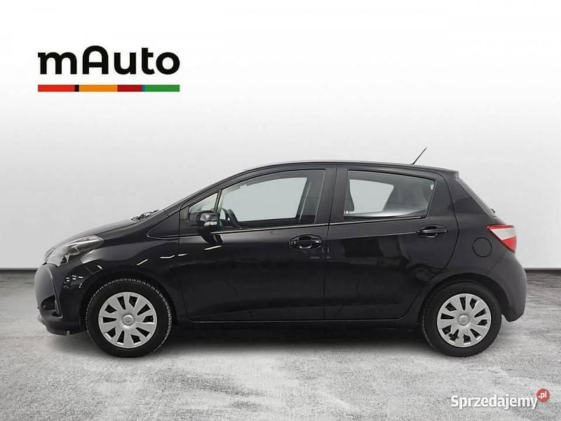 Czarny (metalik) Używany 2020 Toyota Yaris Active Hatchback | 45 900 zł (Dobra cena) - Obraz 1/4