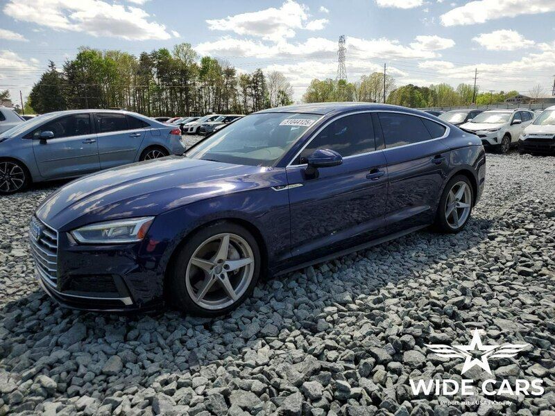 Niebieski (metalik) Używany 2019 Audi A5 Coupe | 57 600 zł - Obraz 1/4