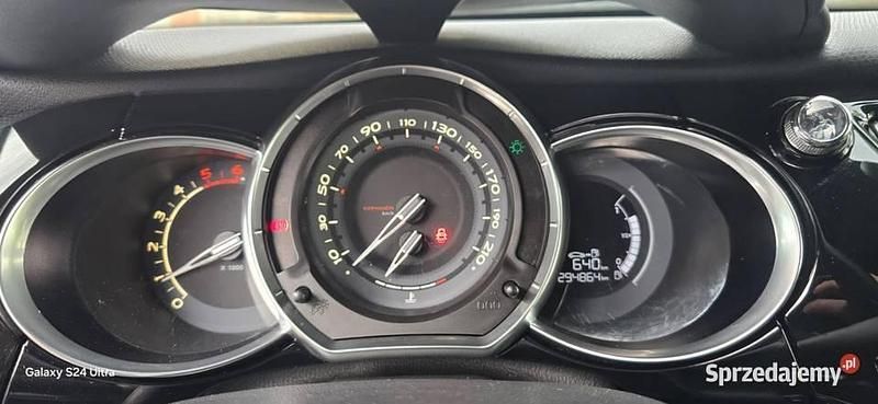 Szary Używany 2014 Citroën DS3 Hatchback | 8000 zł (Super Cena) - Obraz 1/4