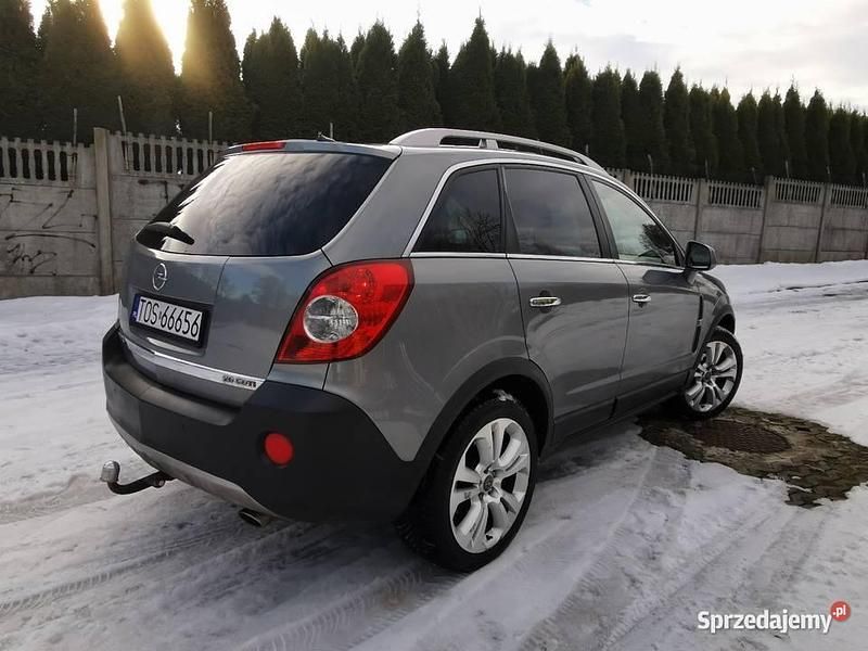 Używany Opel Antara Edition 2009 Srebrny SUV