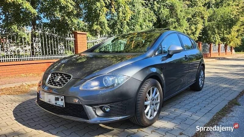 Grafitowy Używany 2011 Seat Leon FR Hatchback | 24 900 zł (Uczciwa cena) - Obraz 1/4