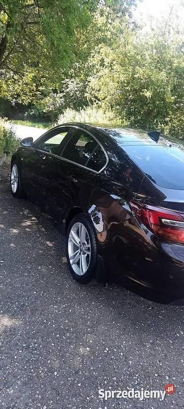 Używany Opel Insignia 170 KM (125 kW) 2015 Brązowy Hatchback