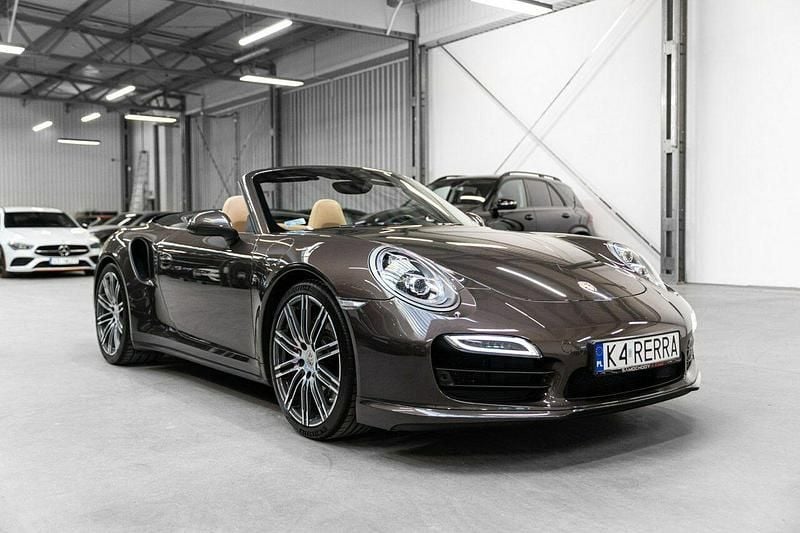 Brązowobeżowy Używany 2014 Porsche 911 Turbo Cabriolet Kabriolet | 475 000 zł - Obraz 1/4