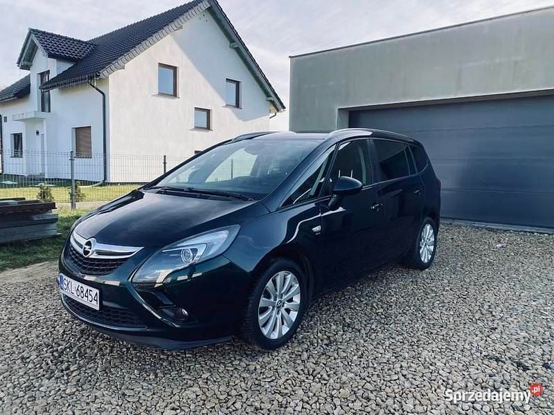 Używany Opel Zafira 2016 Zielony Minivan