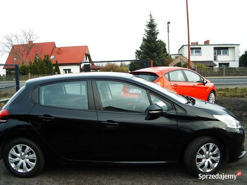 Używany Peugeot 208 2017 Grafitowy Hatchback