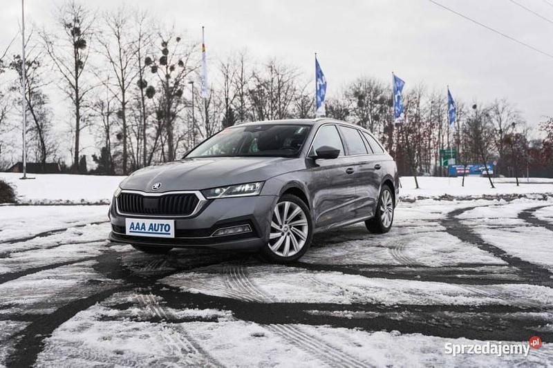 Używany Skoda Octavia 150 KM (110 kW) 2022 Szary Kombi