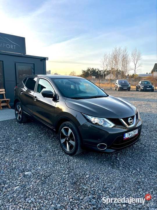 Brązowy Używany 2016 Nissan Qashqai SUV | 52 900 zł (Uczciwa cena) - Obraz 1/4