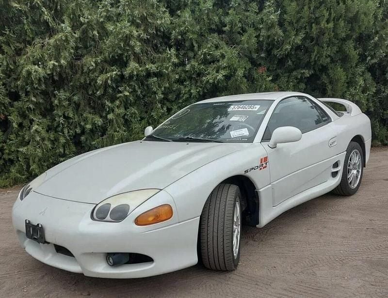 Biały Używany 1998 Mitsubishi 3000 GT Coupe | 35 900 zł - Obraz 1/4
