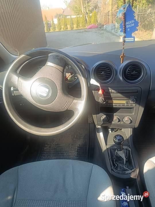 Używany Seat Ibiza 2003 Czarny Hatchback