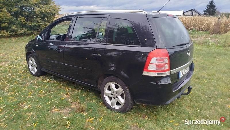 Używany Opel Zafira 2008 Czarny Minivan