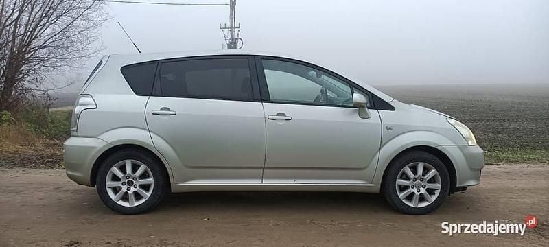 Srebrny Używany 2006 Toyota Corolla Verso Minivan | 10 000 zł (Uczciwa cena) - Obraz 1/4