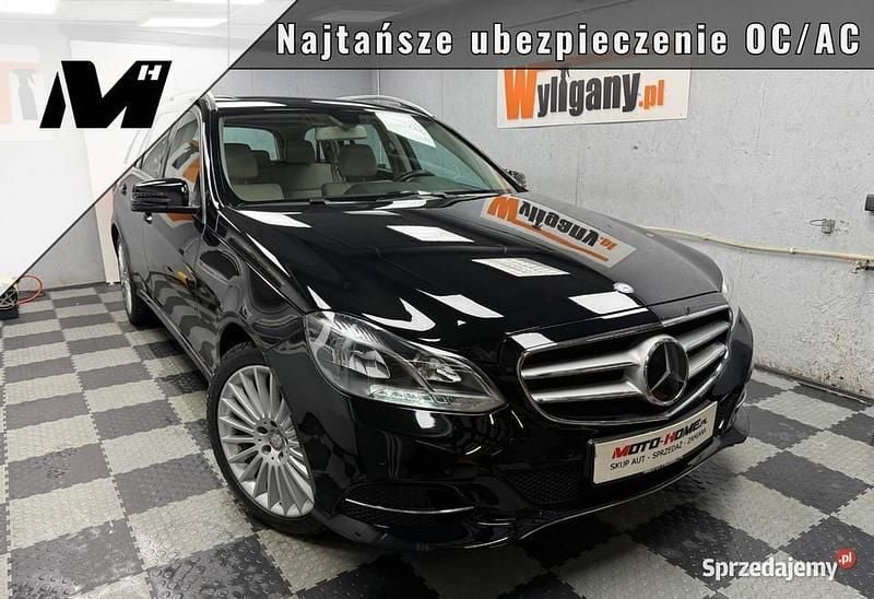 Czarny Używany 2015 Mercedes E200 Kombi | 44 999 zł (Uczciwa cena) - Obraz 1/4