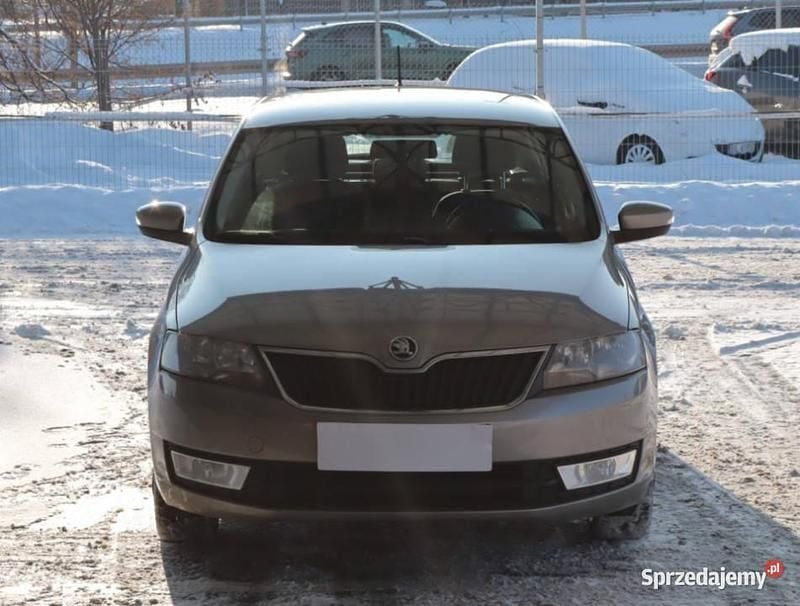 Używany Skoda Rapid 2016 Srebrny Hatchback
