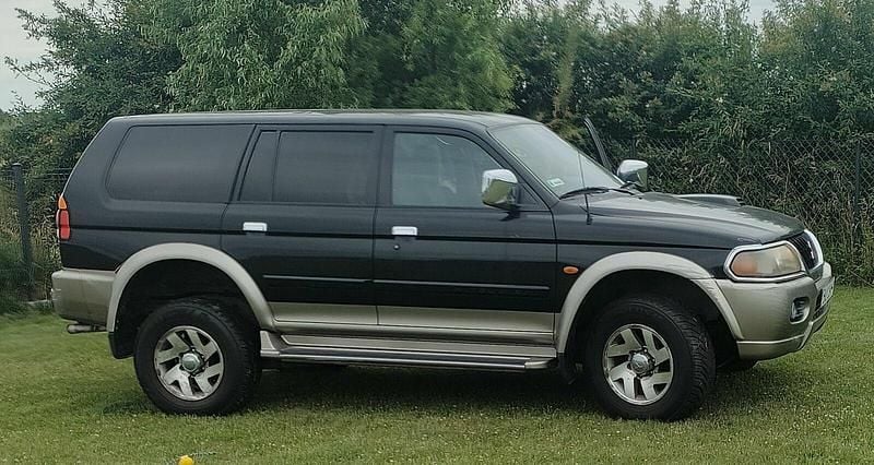 Używany Mitsubishi Pajero Sport 2002 Czarny SUV