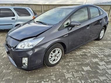 Używany Toyota Prius 136 KM (100 kW) 2011 Szary Hatchback