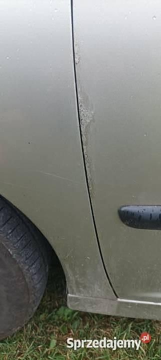 Używany Peugeot 207 2008 Srebrny Hatchback