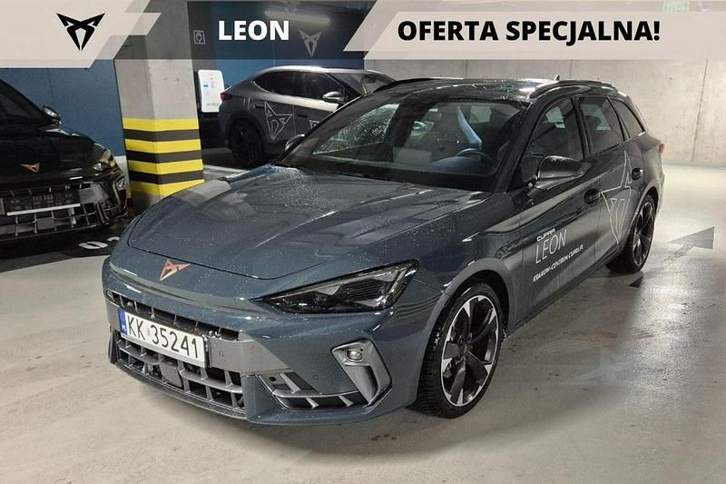 Czarny (metalik) Używany 2024 Cupra Leon Sedan/Limuzyna | 138 900 zł - Obraz 1/4