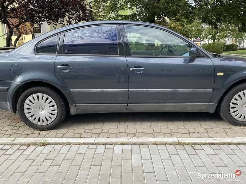 Używany 1999 VW Passat | 5000 zł (Dość drogi) - Obraz 1/4