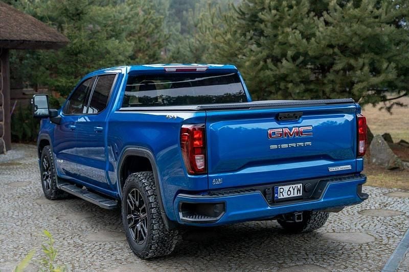 Używany GMC Sierra 277 KM (203 kW) 2023 Niebieski Pickup