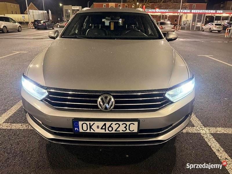 Używany VW Passat Highline 2016 Srebrny Kombi