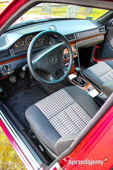 Używany 1994 Mercedes E250 | 19 900 zł - Obraz 1/3