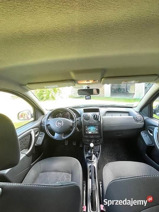 Używany Dacia Duster 2015 Szary SUV