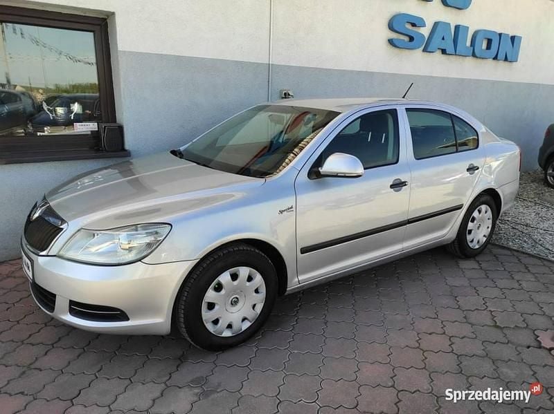 Używany Skoda Octavia 105 KM (77 kW) 2013 Srebrny (metalik) Hatchback