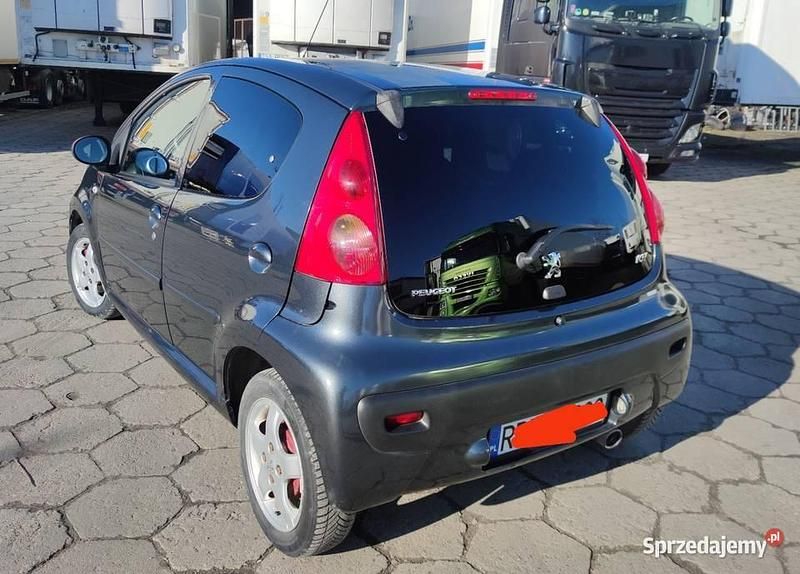 Używany Peugeot 107 2011 Szary Hatchback