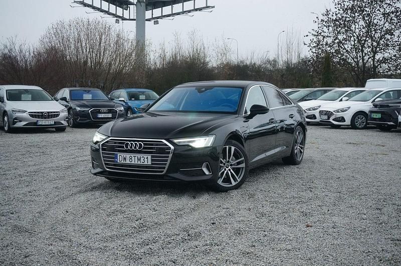Używany Audi A6 204 KM (150 kW) 2022 Czarny (metalik) Sedan/Limuzyna