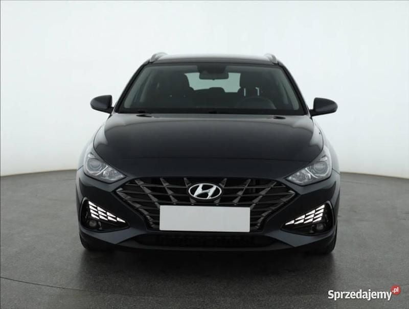 Szary Używany 2022 Hyundai i30 Kombi | 56 499 zł (Dobra cena) - Obraz 1/4