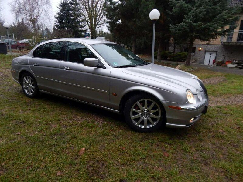 Używany Jaguar S-Type S 238 KM (175 kW) 2000 Srebrny (metalik) Sedan/Limuzyna