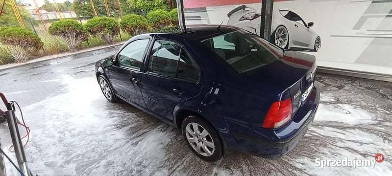Używany 2005 VW Bora Sedan/Limuzyna | 2800 zł (Dobra cena) - Obraz 1/3