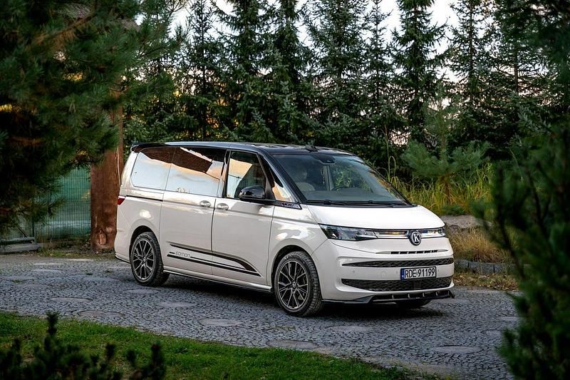 Biały Używany 2023 VW Multivan Edition Van | 254 777 zł - Obraz 1/4