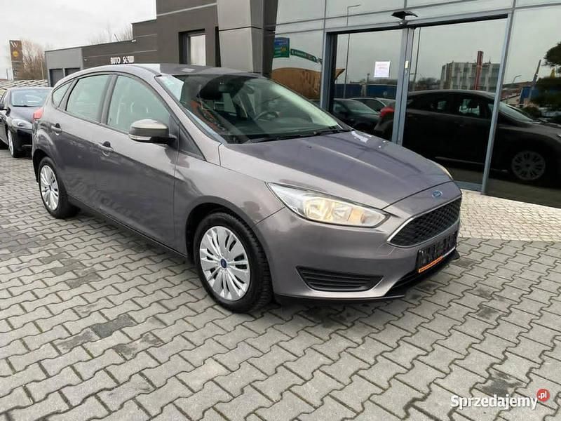 Używany Ford Focus 125 KM (91 kW) 2016 Szary (metalik) Hatchback