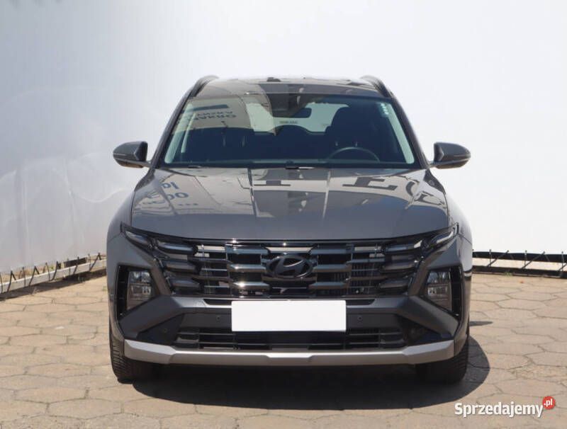 Szary Używany 2024 Hyundai Tucson SUV | 131 999 zł (Uczciwa cena) - Obraz 1/4
