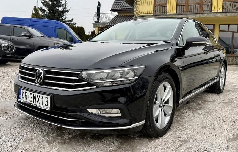 Używany VW Passat Highline 280 KM (205 kW) 2021 Czarny Sedan/Limuzyna