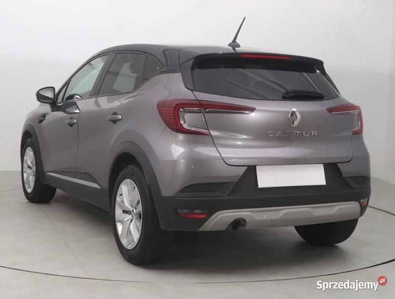 Używany Renault Captur 91 KM (66 kW) 2021 Szary SUV