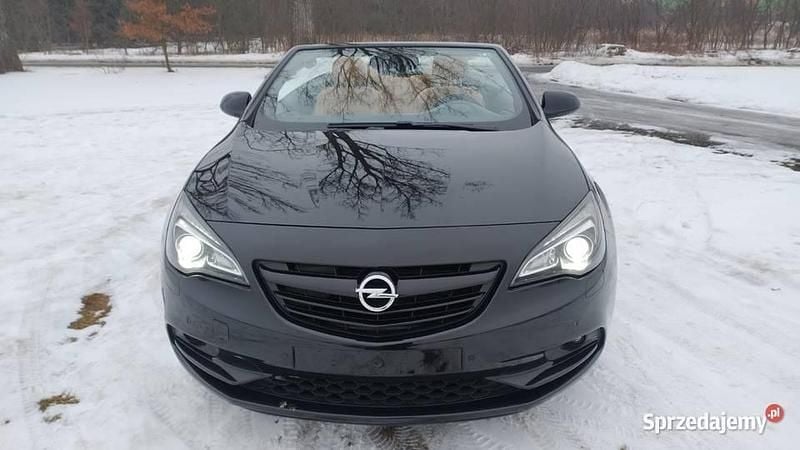 Używany Opel Cascada 2018 Czarny Kabriolet