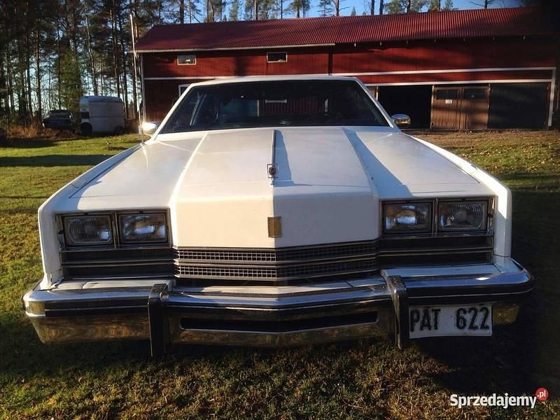 Używany 1985 Oldsmobile Toronado Coupe | 37 500 zł - Obraz 1/4